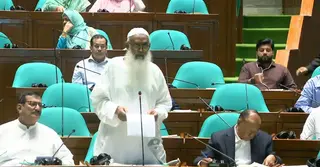 ২০২৩ সালে হজের বিমানভাড়ায় নেয়া অতিরিক্ত টাকা কোথায় গেল, তদন্ত চান ধর্মমন্ত্রী